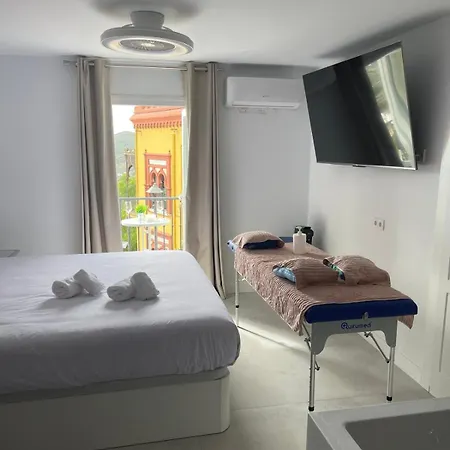Hotel Caminito Rey & Banderas Relax